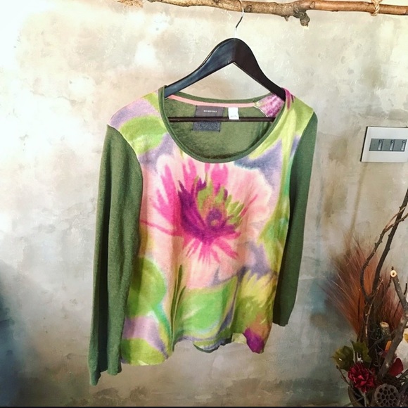 Anthropologie Tops - Anthropologie Guinevere Floral print crop top knit